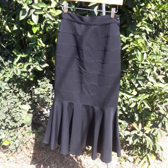 VERSACE SKIRT - Picture 4 of 7